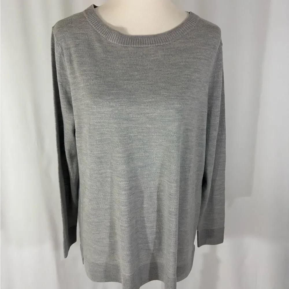 Charter Club Light Gray Crew Neck Sweater
